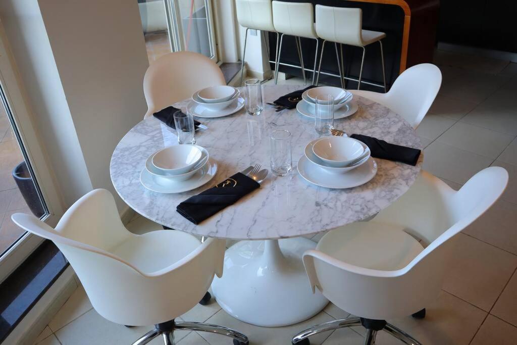 Apartment Al Reem Stylish 2br With Gym & Parking Abu Dhabi